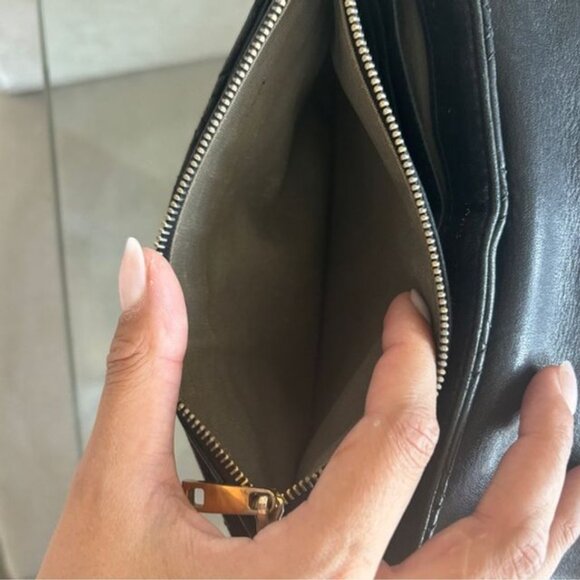 Marc Jacobs Quilted Crossbody Bag in Black - Picture 8 of 15